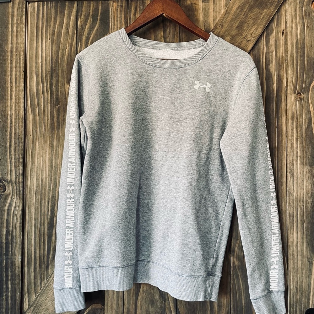 Under armour gray crewneck sweater